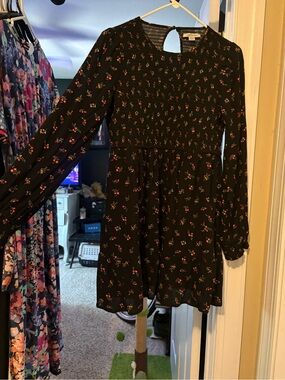 American Eagle Outfitters Black Floral Long-Sleeve Smocked Dress